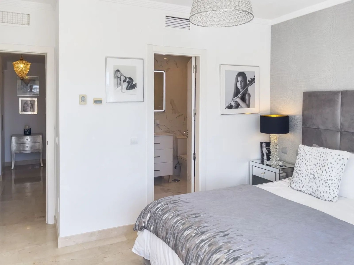 3 Bed Townhouse for sale in El Paraiso Costa Del Sol, Málaga, Spain