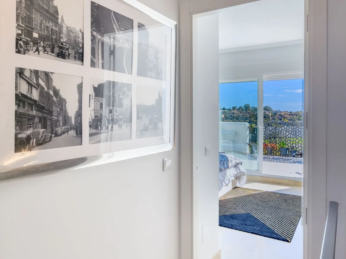 3 Bed Townhouse for sale in El Paraiso Costa Del Sol, Málaga, Spain