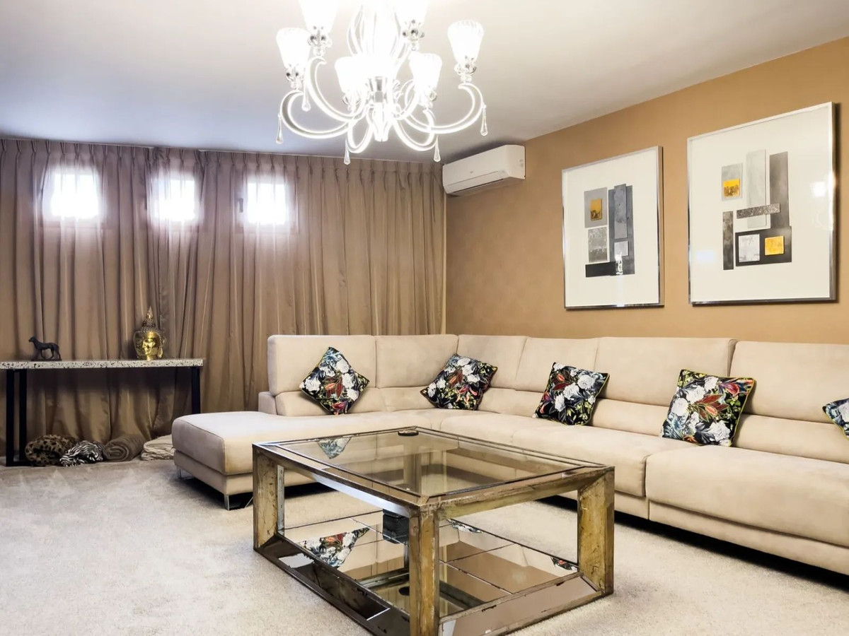 3 Bed Townhouse for sale in El Paraiso Costa Del Sol, Málaga, Spain