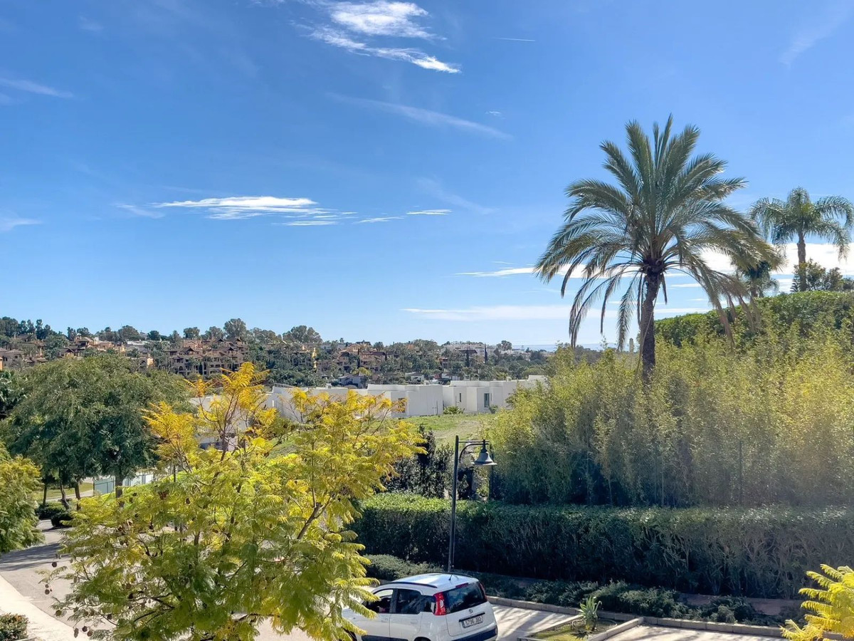 3 Bed Townhouse for sale in El Paraiso Costa Del Sol, Málaga, Spain