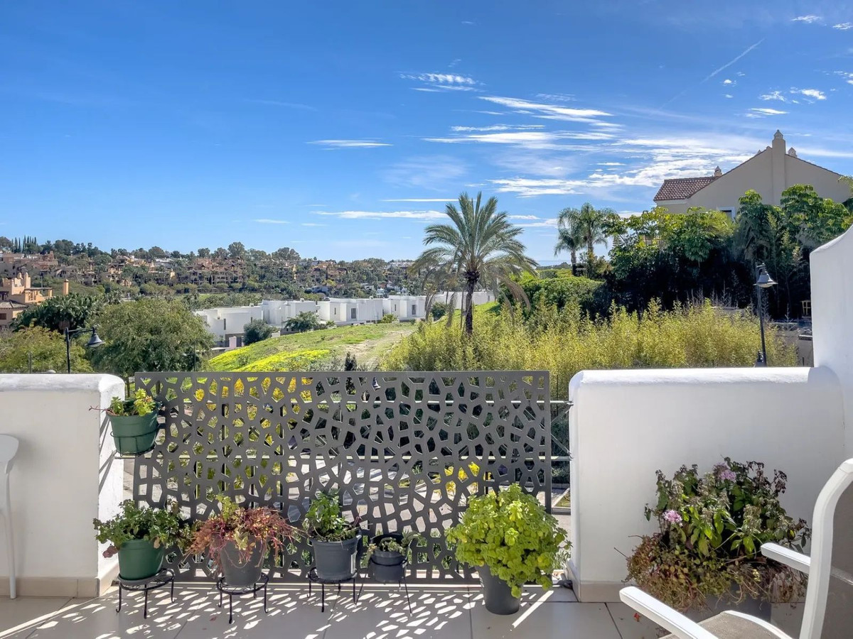 3 Bed Townhouse for sale in El Paraiso Costa Del Sol, Málaga, Spain
