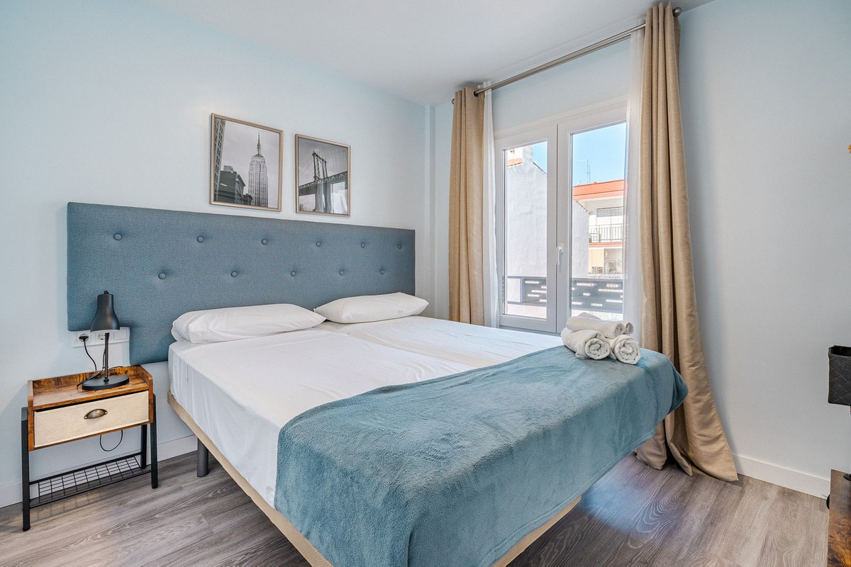 Se vende Aparthotel de 12 dormitorios en Costa Del Sol, Málaga, España