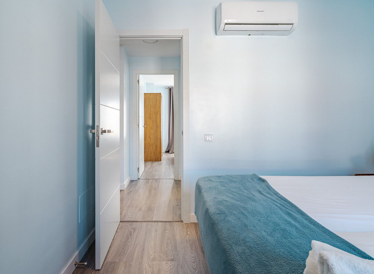 Se vende Aparthotel de 12 dormitorios en Costa Del Sol, Málaga, España
