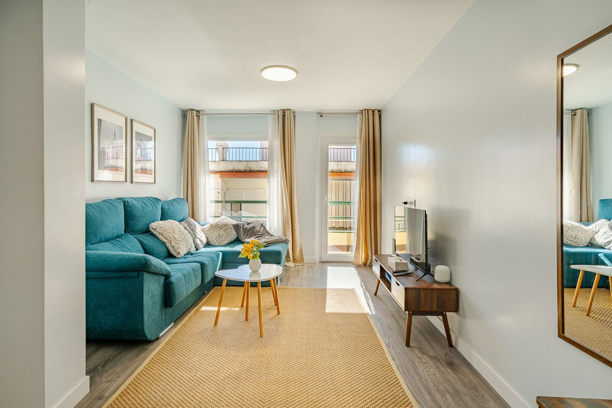 Se vende Aparthotel de 12 dormitorios en Costa Del Sol, Málaga, España