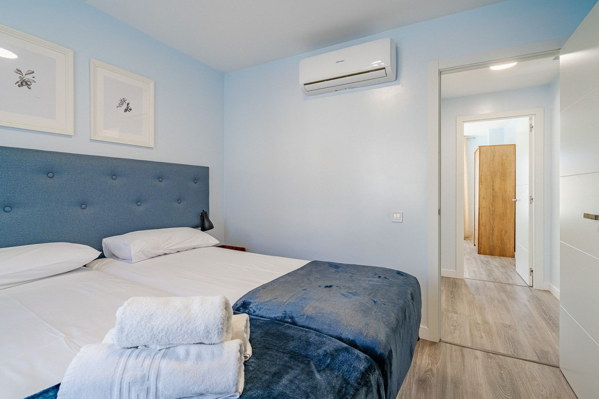 Se vende Aparthotel de 12 dormitorios en Costa Del Sol, Málaga, España