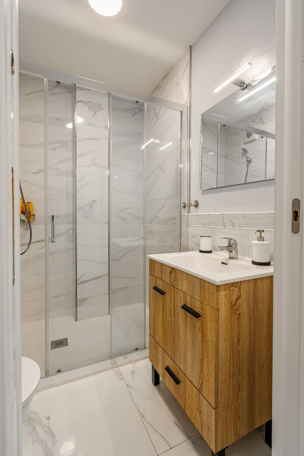 Se vende Aparthotel de 12 dormitorios en Costa Del Sol, Málaga, España