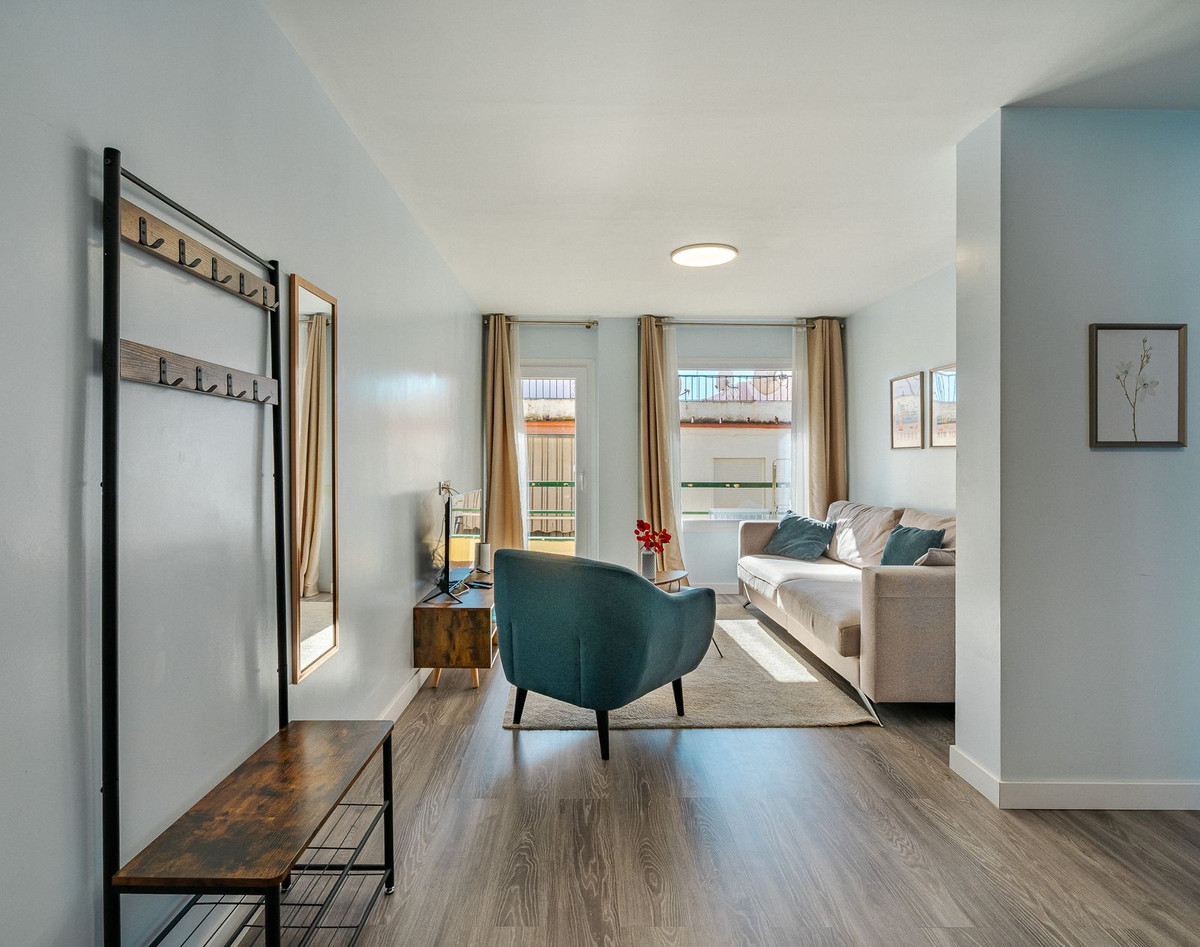 Se vende Aparthotel de 12 dormitorios en Costa Del Sol, Málaga, España