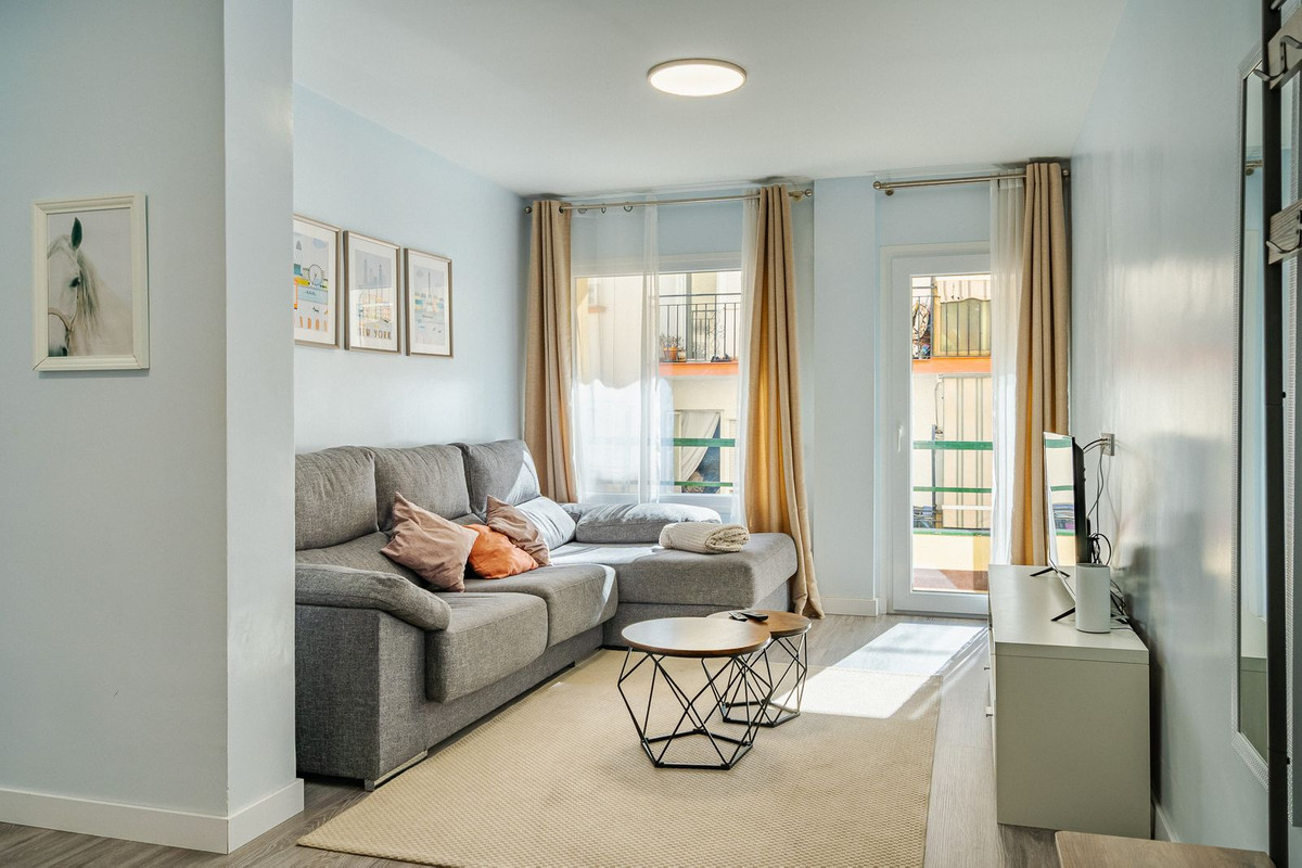 Se vende Aparthotel de 12 dormitorios en Costa Del Sol, Málaga, España