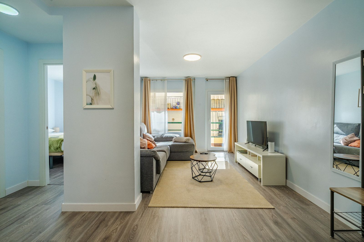 Se vende Aparthotel de 12 dormitorios en Costa Del Sol, Málaga, España