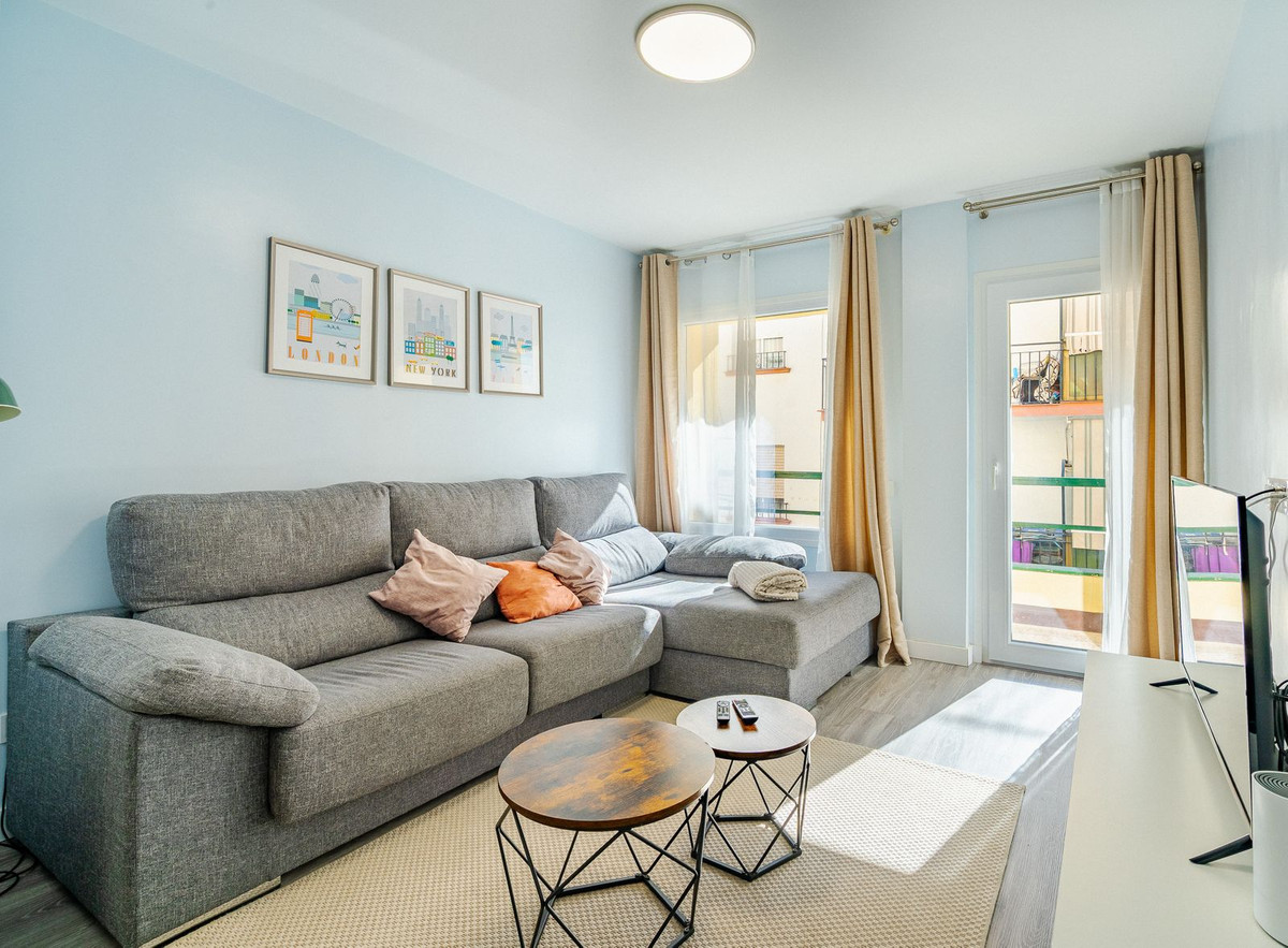 Se vende Aparthotel de 12 dormitorios en Costa Del Sol, Málaga, España