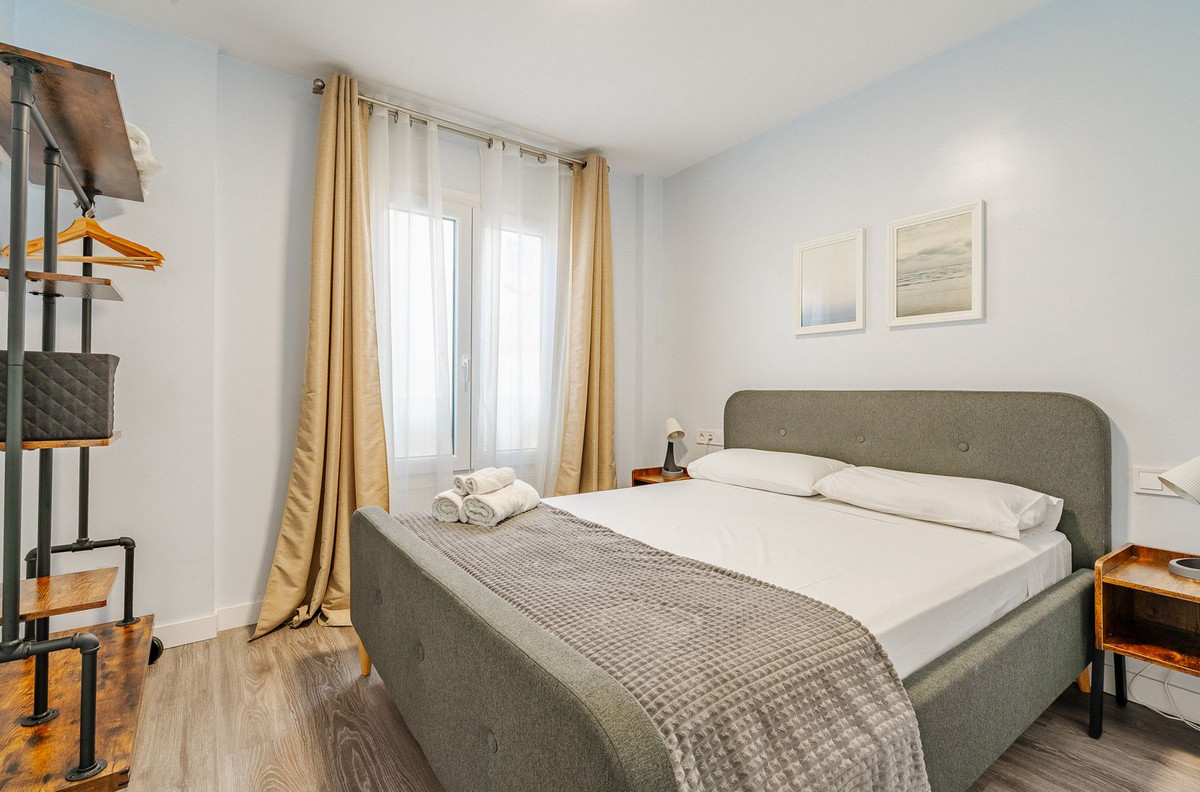 Se vende Aparthotel de 12 dormitorios en Costa Del Sol, Málaga, España
