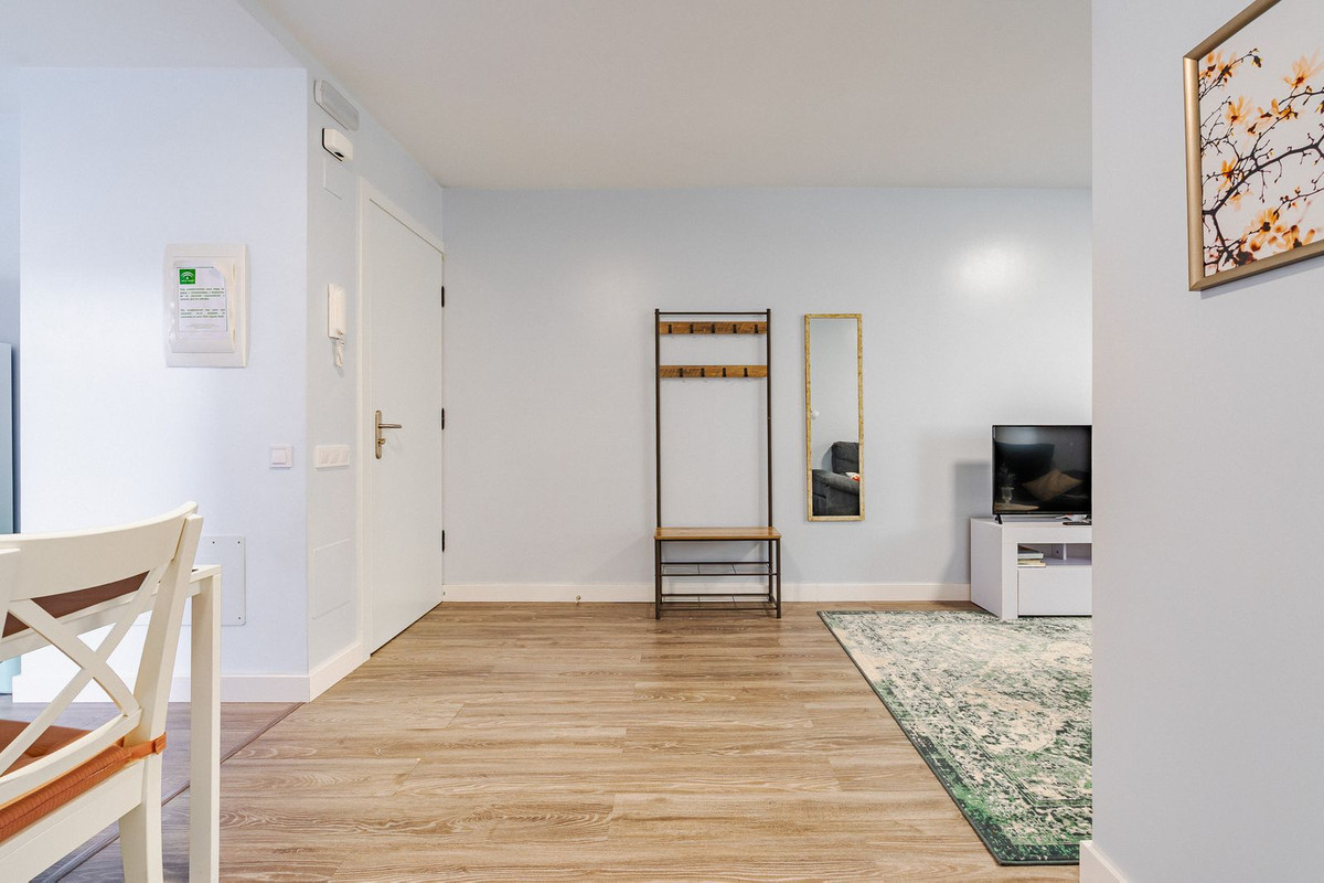Se vende Aparthotel de 12 dormitorios en Costa Del Sol, Málaga, España