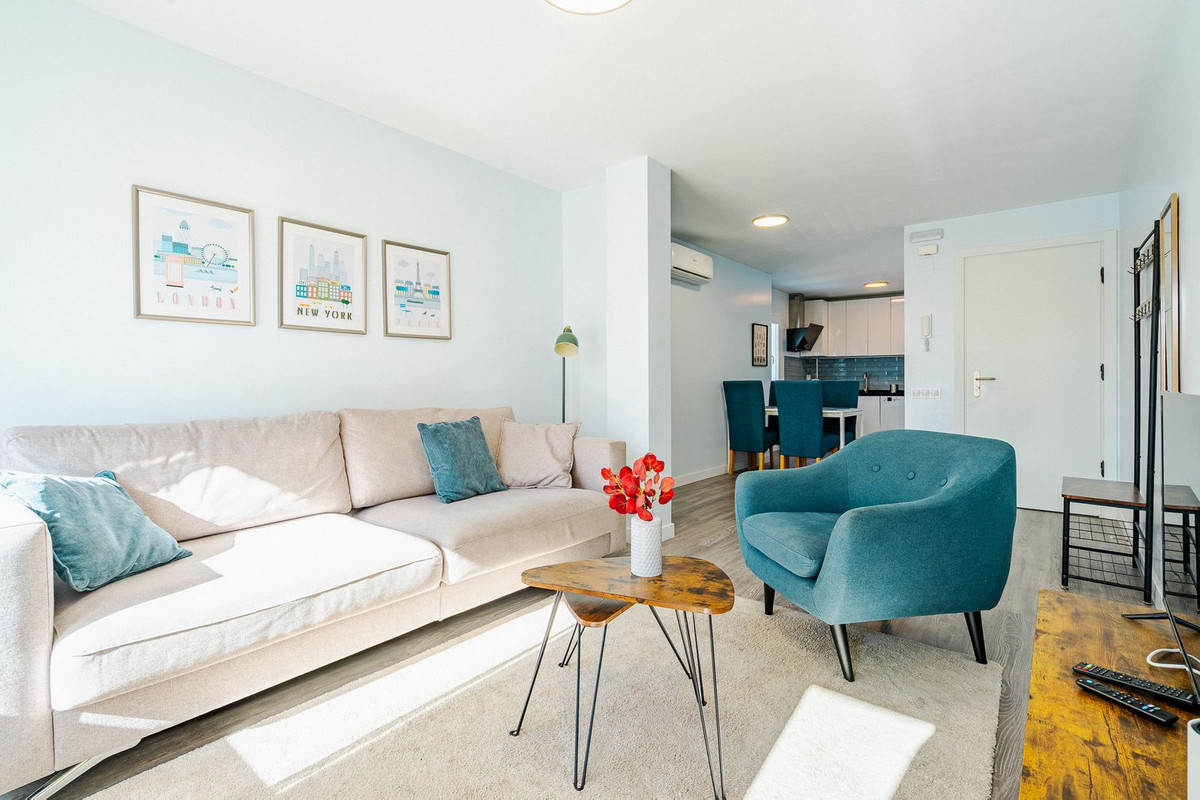 Se vende Aparthotel de 12 dormitorios en Costa Del Sol, Málaga, España