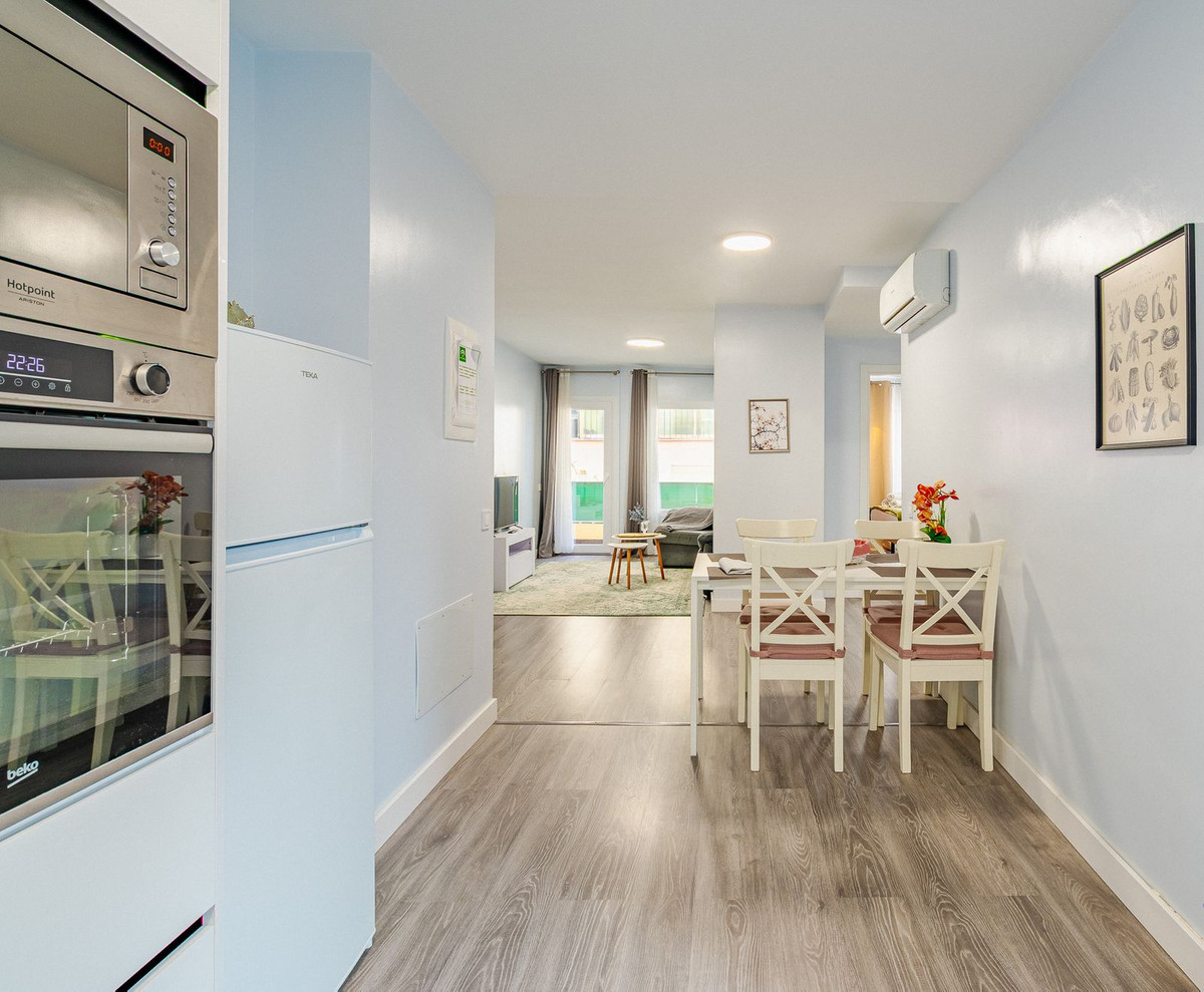 Se vende Aparthotel de 12 dormitorios en Costa Del Sol, Málaga, España