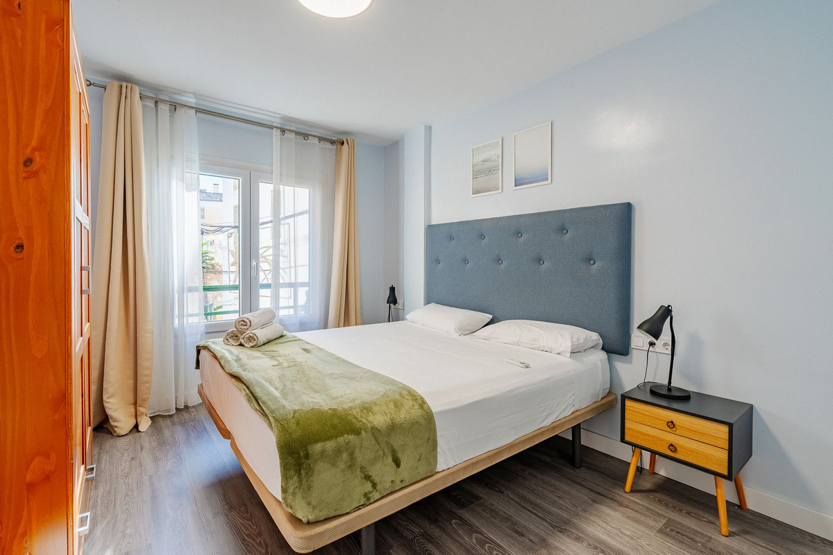 Se vende Aparthotel de 12 dormitorios en Costa Del Sol, Málaga, España