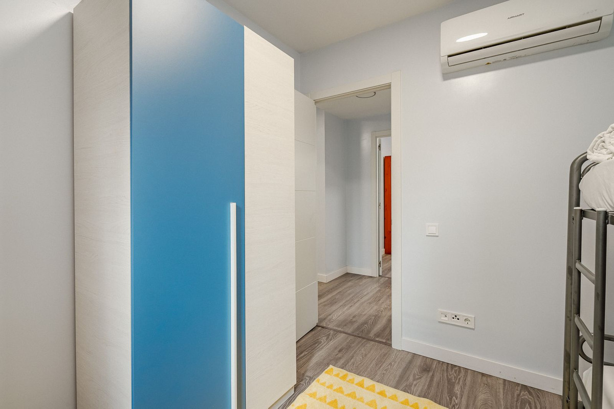 Se vende Aparthotel de 12 dormitorios en Costa Del Sol, Málaga, España