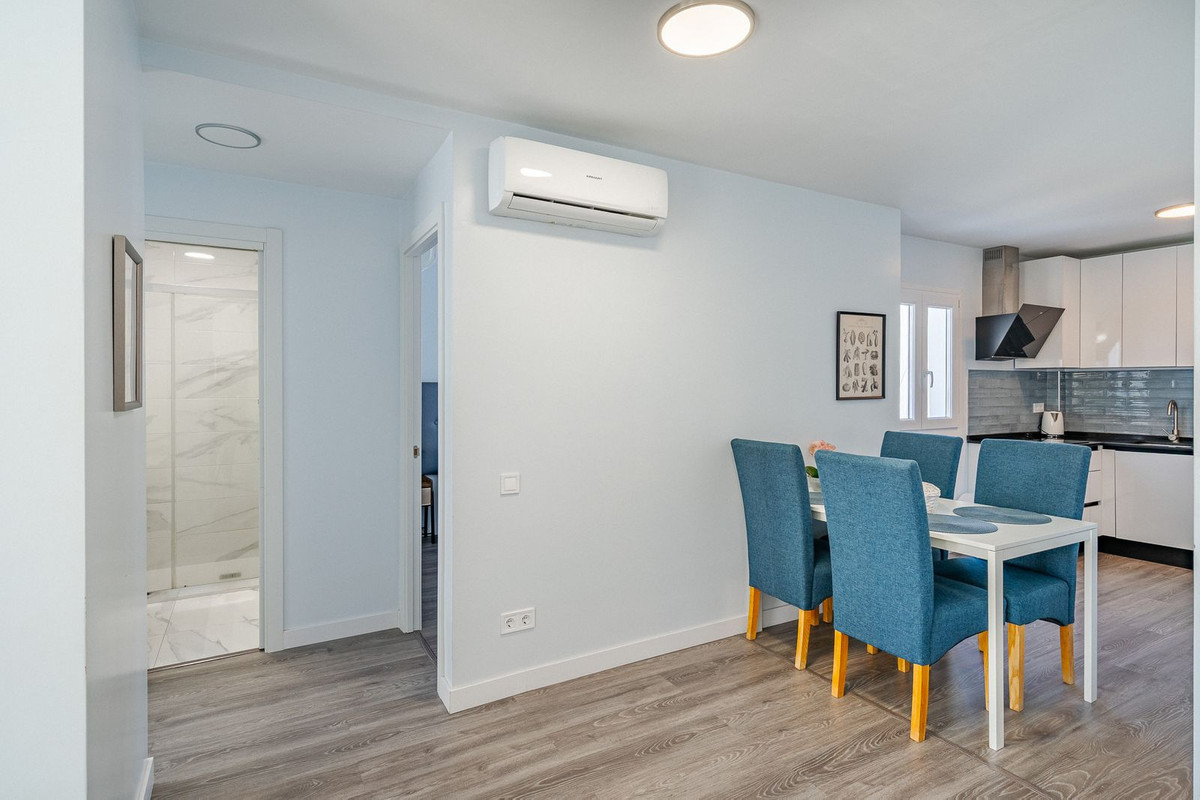 Se vende Aparthotel de 12 dormitorios en Costa Del Sol, Málaga, España