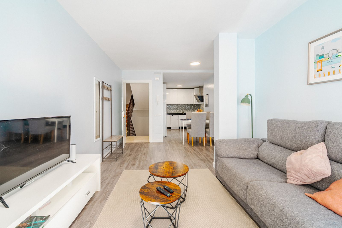 Se vende Aparthotel de 12 dormitorios en Costa Del Sol, Málaga, España