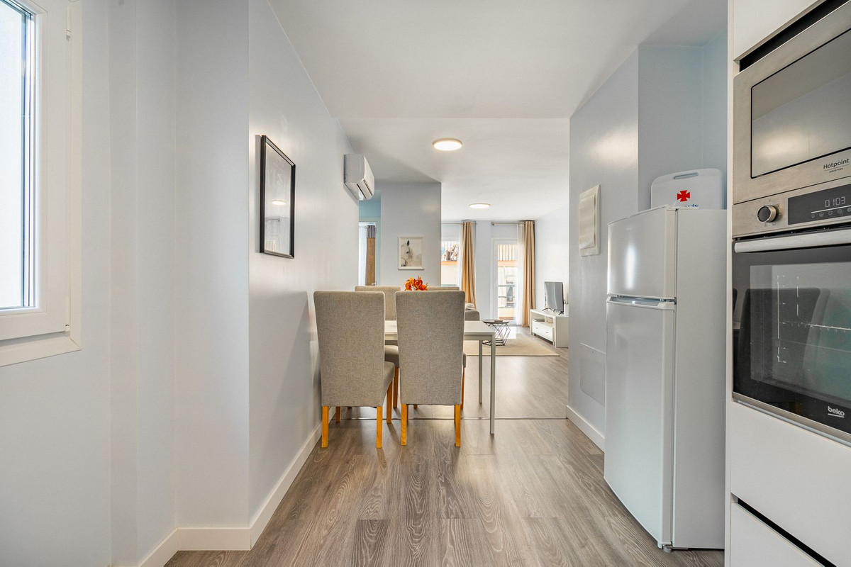 Se vende Aparthotel de 12 dormitorios en Costa Del Sol, Málaga, España