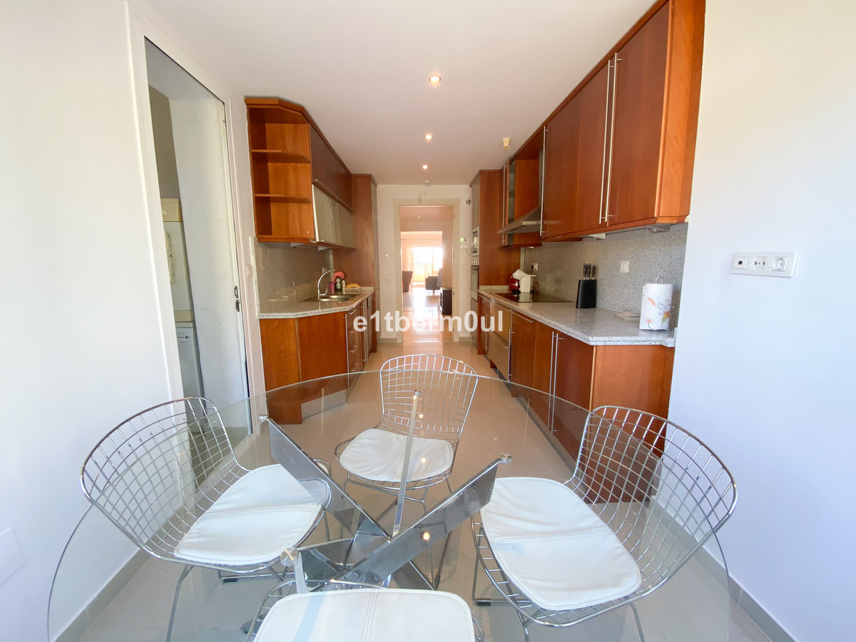 2 Bed Apartment for sale in Nueva Andalucía Costa Del Sol, Málaga, Spain