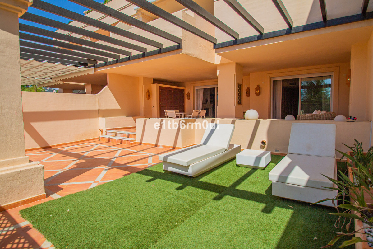 2 Bed Apartment for sale in Nueva Andalucía Costa Del Sol, Málaga, Spain
