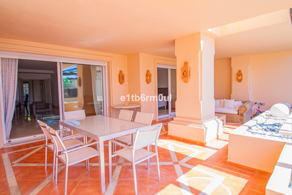 2 Bed Apartment for sale in Nueva Andalucía Costa Del Sol, Málaga, Spain