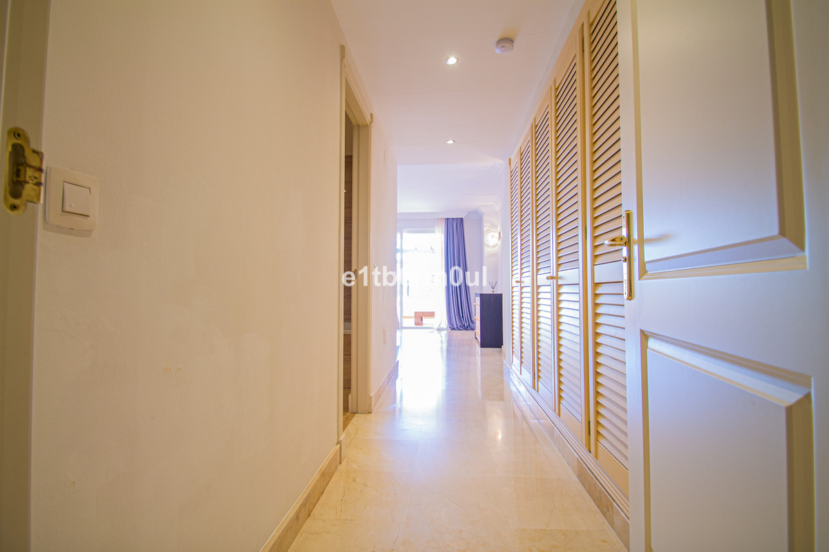 2 Bed Apartment for sale in Nueva Andalucía Costa Del Sol, Málaga, Spain