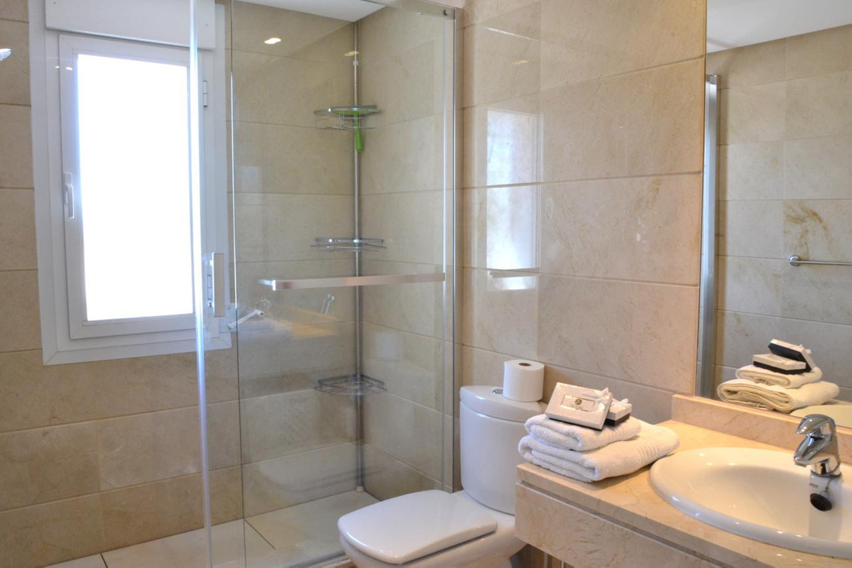 2 Bed Apartment for sale in Nueva Andalucía Costa Del Sol, Málaga, Spain