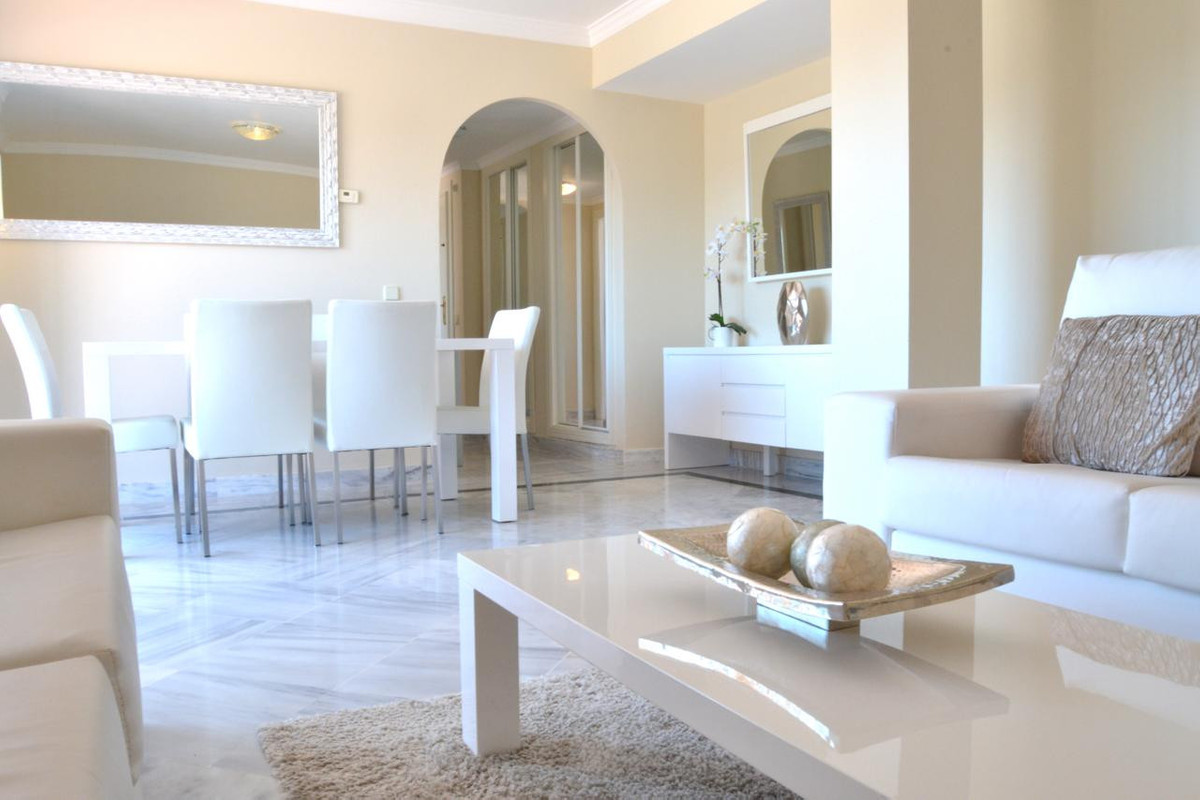 2 Bed Apartment for sale in Nueva Andalucía Costa Del Sol, Málaga, Spain