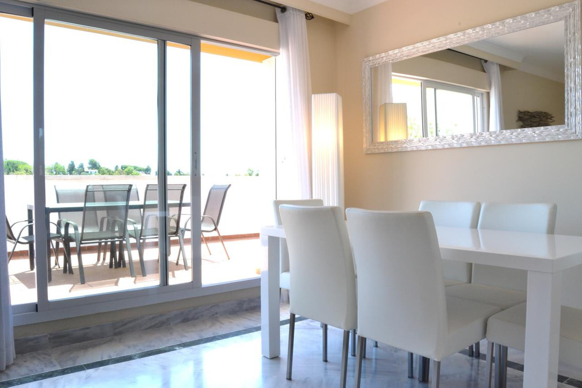 2 Bed Apartment for sale in Nueva Andalucía Costa Del Sol, Málaga, Spain