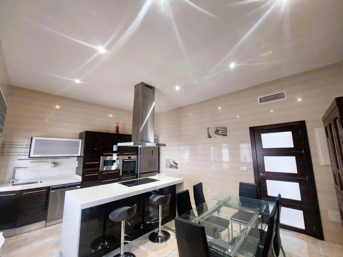Se vende Villa - Chalet de 3 dormitorios en Costa Blanca, Alicante, España