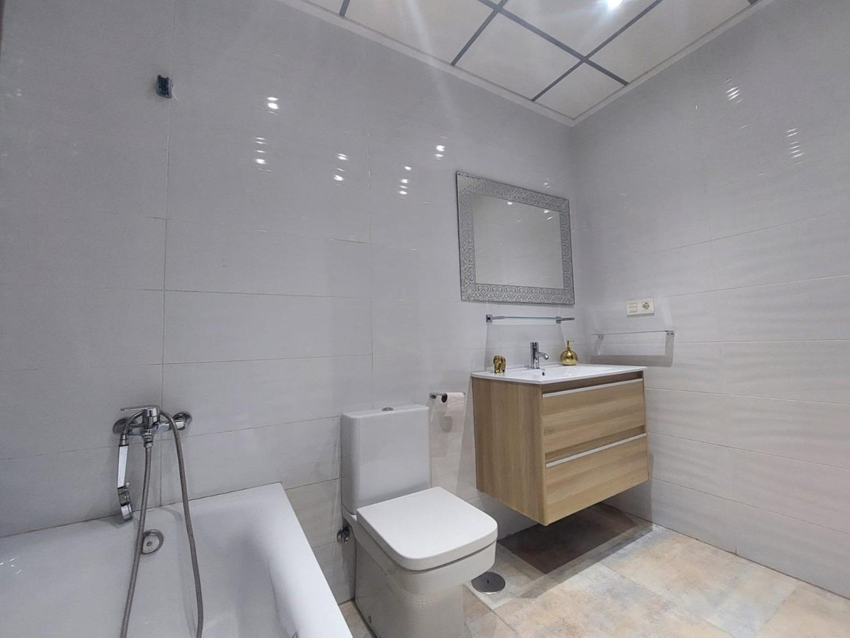 Se vende Villa - Chalet de 3 dormitorios en Costa Blanca, Alicante, España