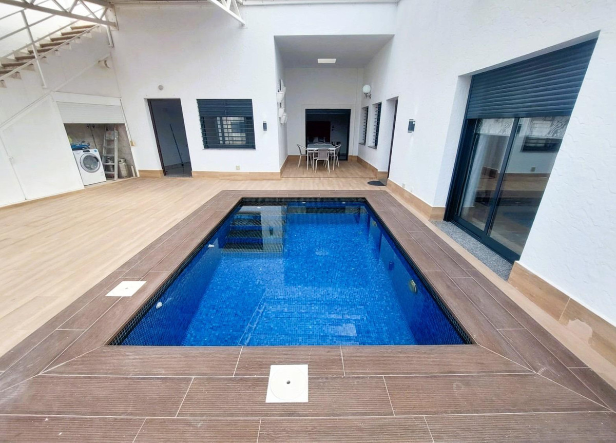Se vende Villa - Chalet de 3 dormitorios en Costa Blanca, Alicante, España