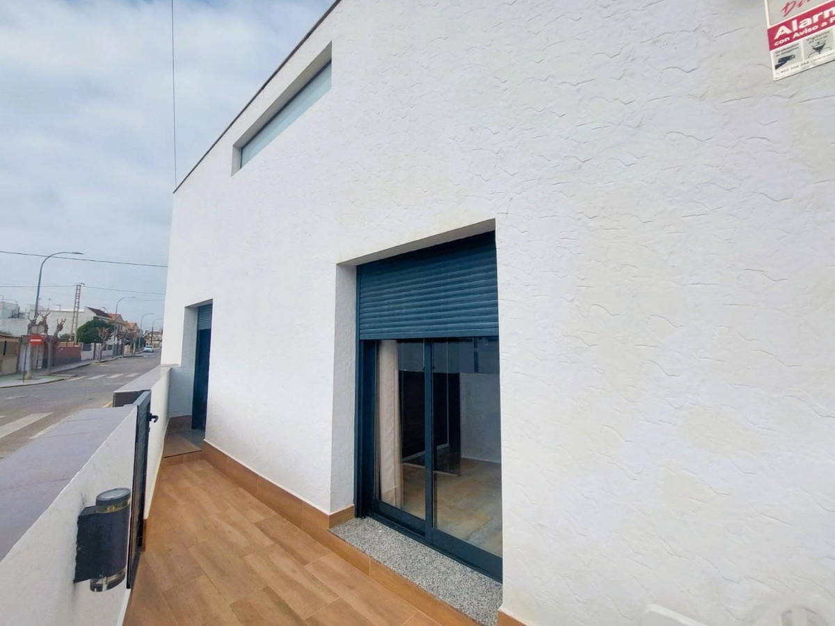 Se vende Villa - Chalet de 3 dormitorios en Costa Blanca, Alicante, España