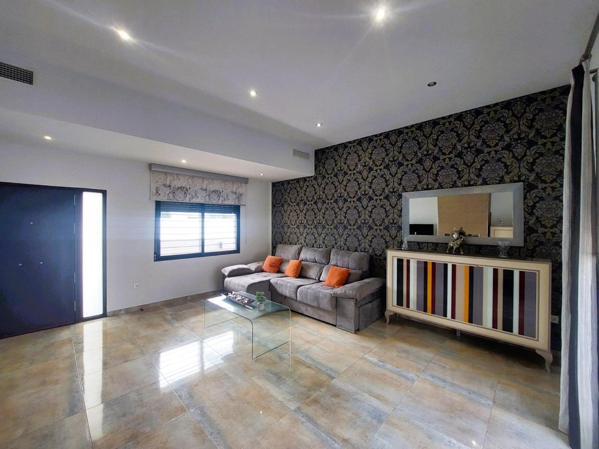 Se vende Villa - Chalet de 3 dormitorios en Costa Blanca, Alicante, España