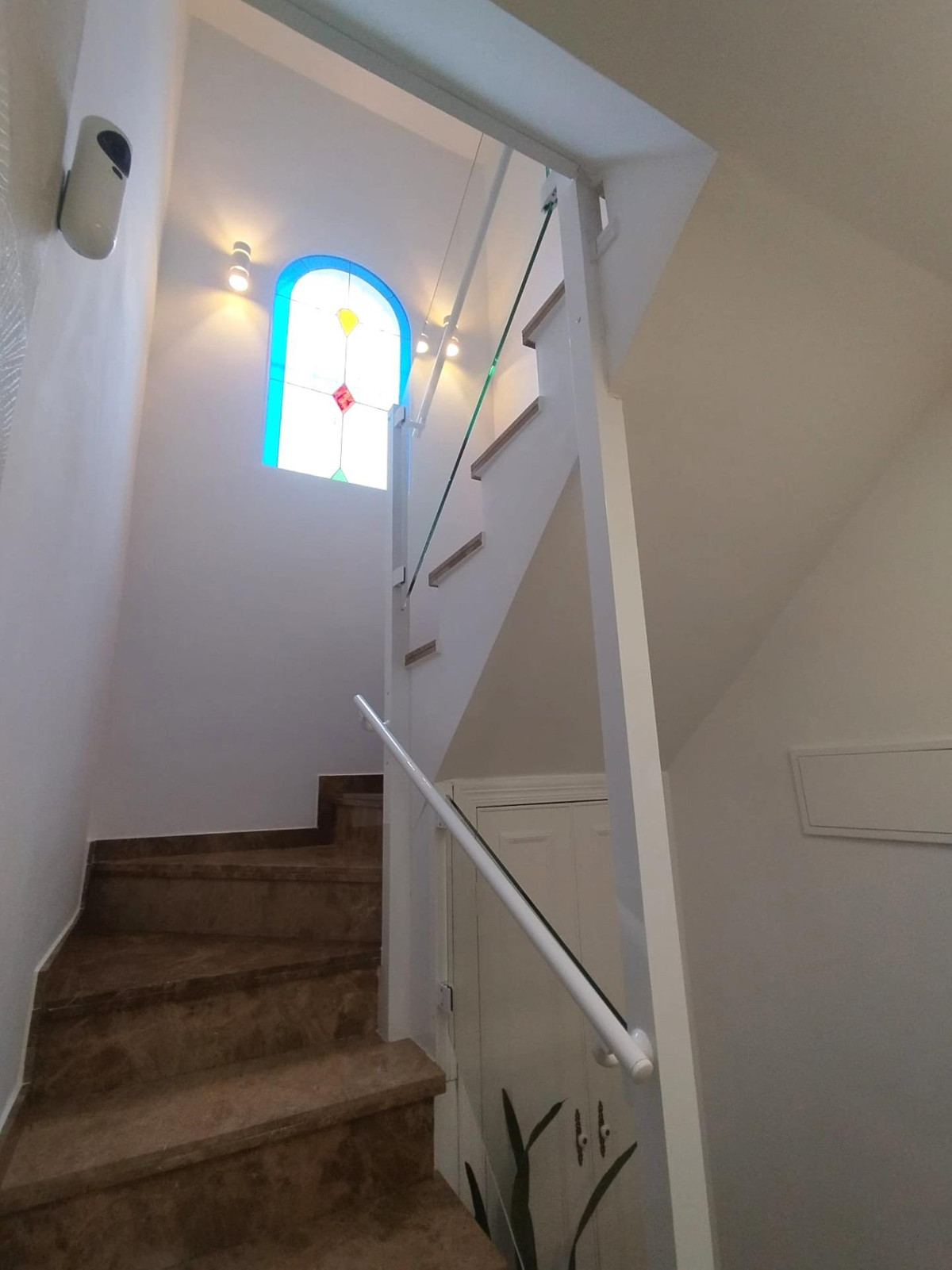 Se vende Villa - Chalet de 4 dormitorios en Costa Blanca, Alicante, España