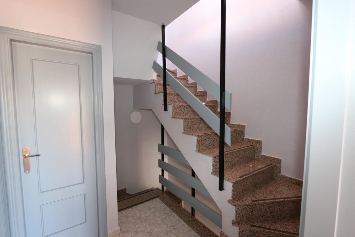 Se vende Apartamento Planta Media de 3 dormitorios en Costa Blanca, Alicante, España