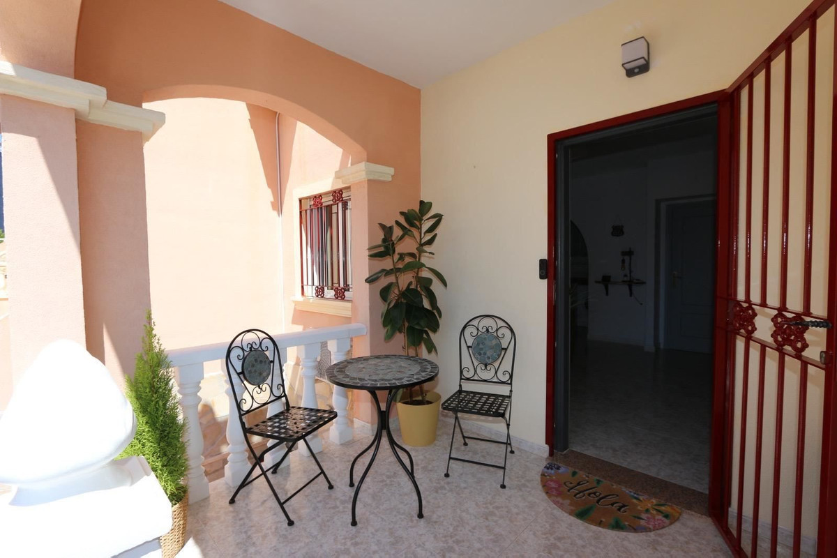 Se vende Apartamento Planta Media de 3 dormitorios en Costa Blanca, Alicante, España