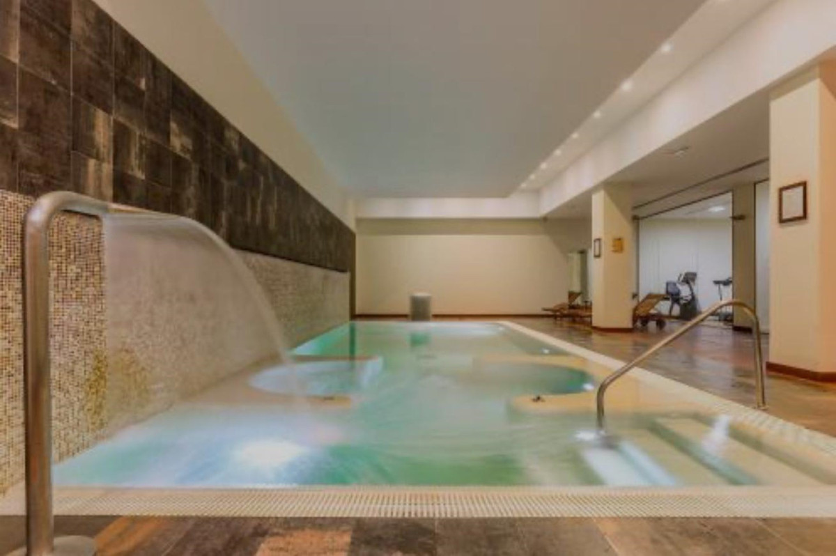 Se vende Apartamento Planta Media de 2 dormitorios en Costa Del Sol, Málaga, España