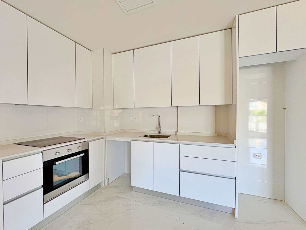 Se vende Apartamento Planta Media de 2 dormitorios en Costa Blanca, Alicante, España