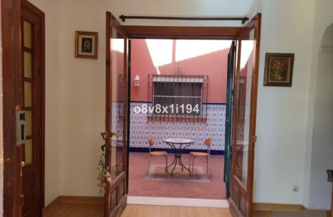 Se vende Villa - Chalet de 11 dormitorios en Costa Del Sol East, Málaga, España