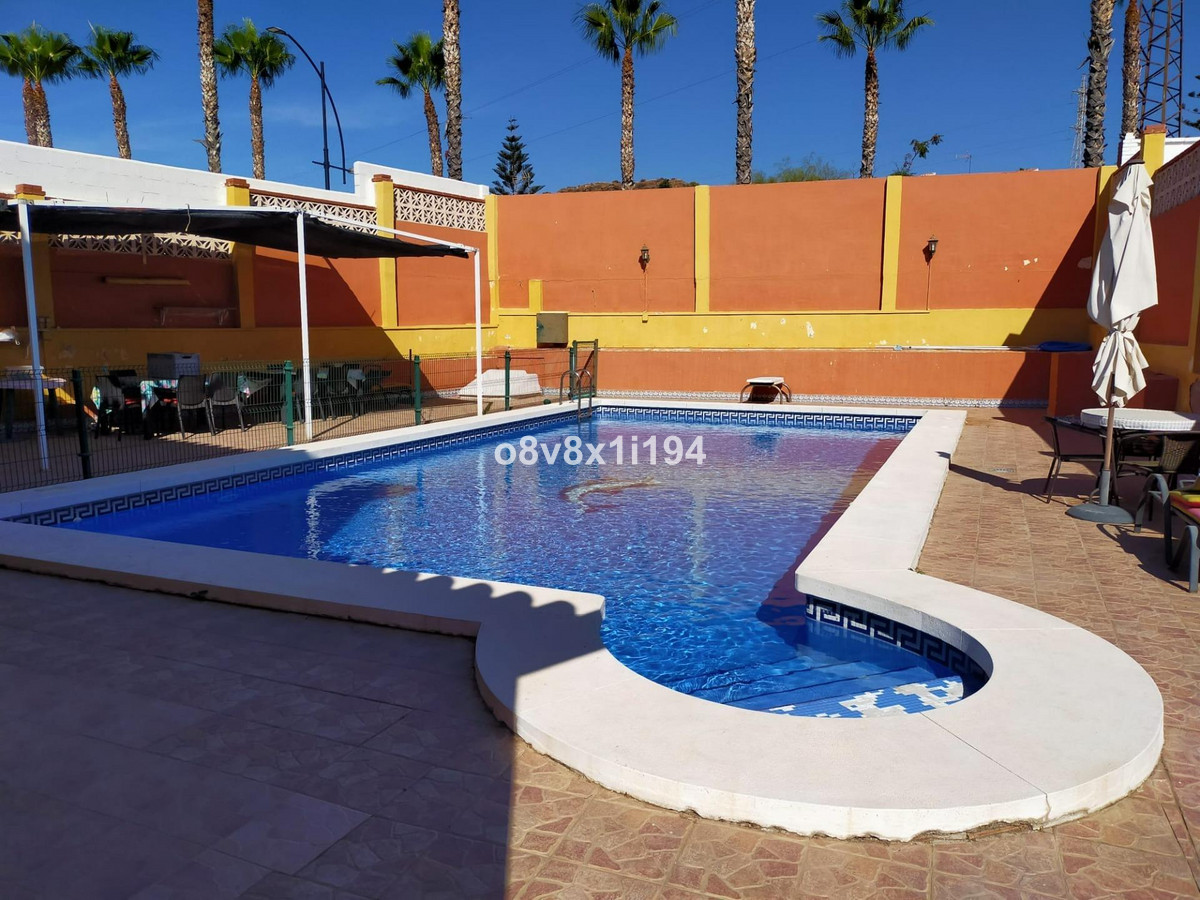 Se vende Villa - Chalet de 11 dormitorios en Costa Del Sol East, Málaga, España