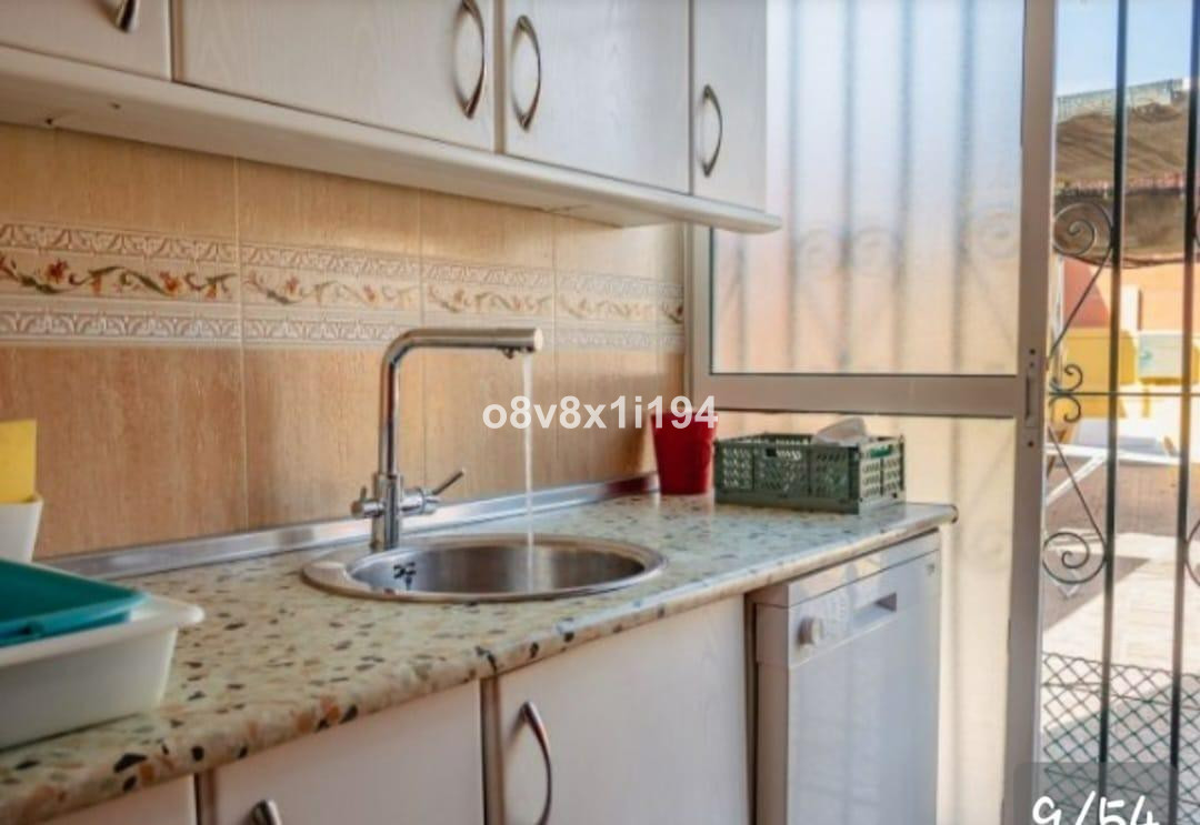 Se vende Villa - Chalet de 11 dormitorios en Costa Del Sol East, Málaga, España