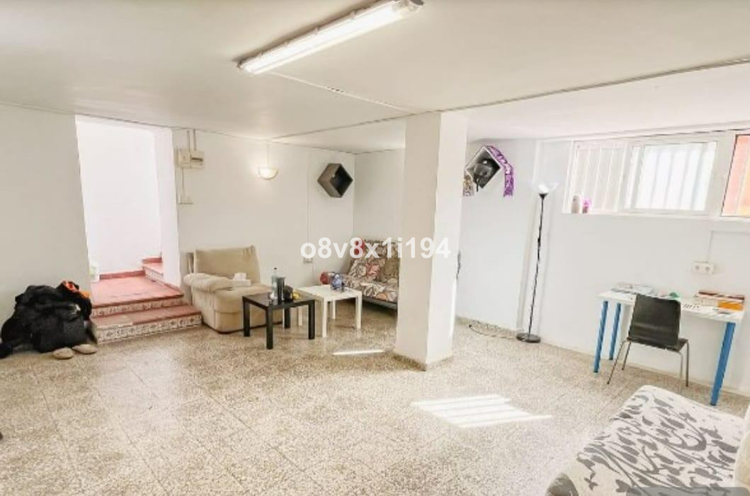 Se vende Villa - Chalet de 11 dormitorios en Costa Del Sol East, Málaga, España
