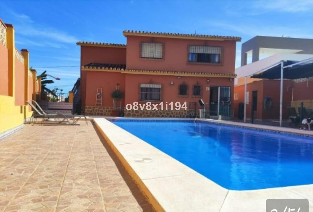 Se vende Villa - Chalet de 11 dormitorios en Costa Del Sol East, Málaga, España