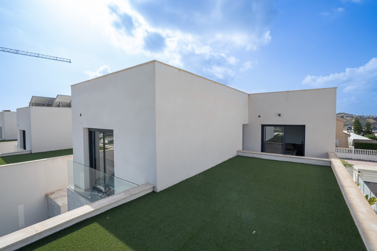 5 Bed Townhouse for sale in Ciudad Quesada Costa Blanca, Alicante, Spain