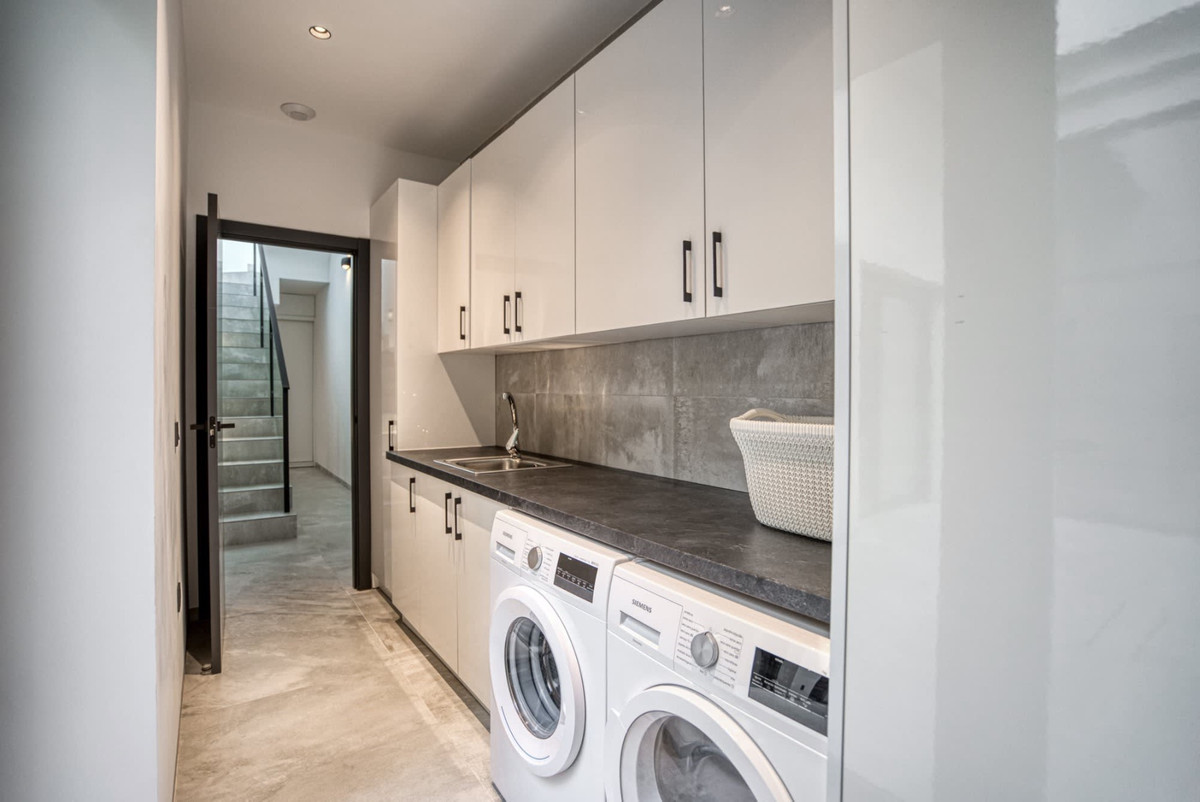 5 Bed Townhouse for sale in Ciudad Quesada Costa Blanca, Alicante, Spain