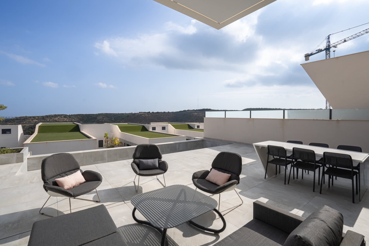 5 Bed Townhouse for sale in Ciudad Quesada Costa Blanca, Alicante, Spain