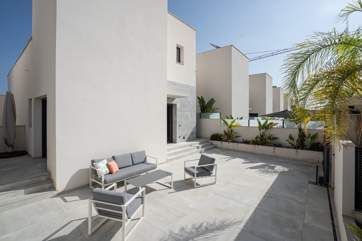 5 Bed Townhouse for sale in Ciudad Quesada Costa Blanca, Alicante, Spain