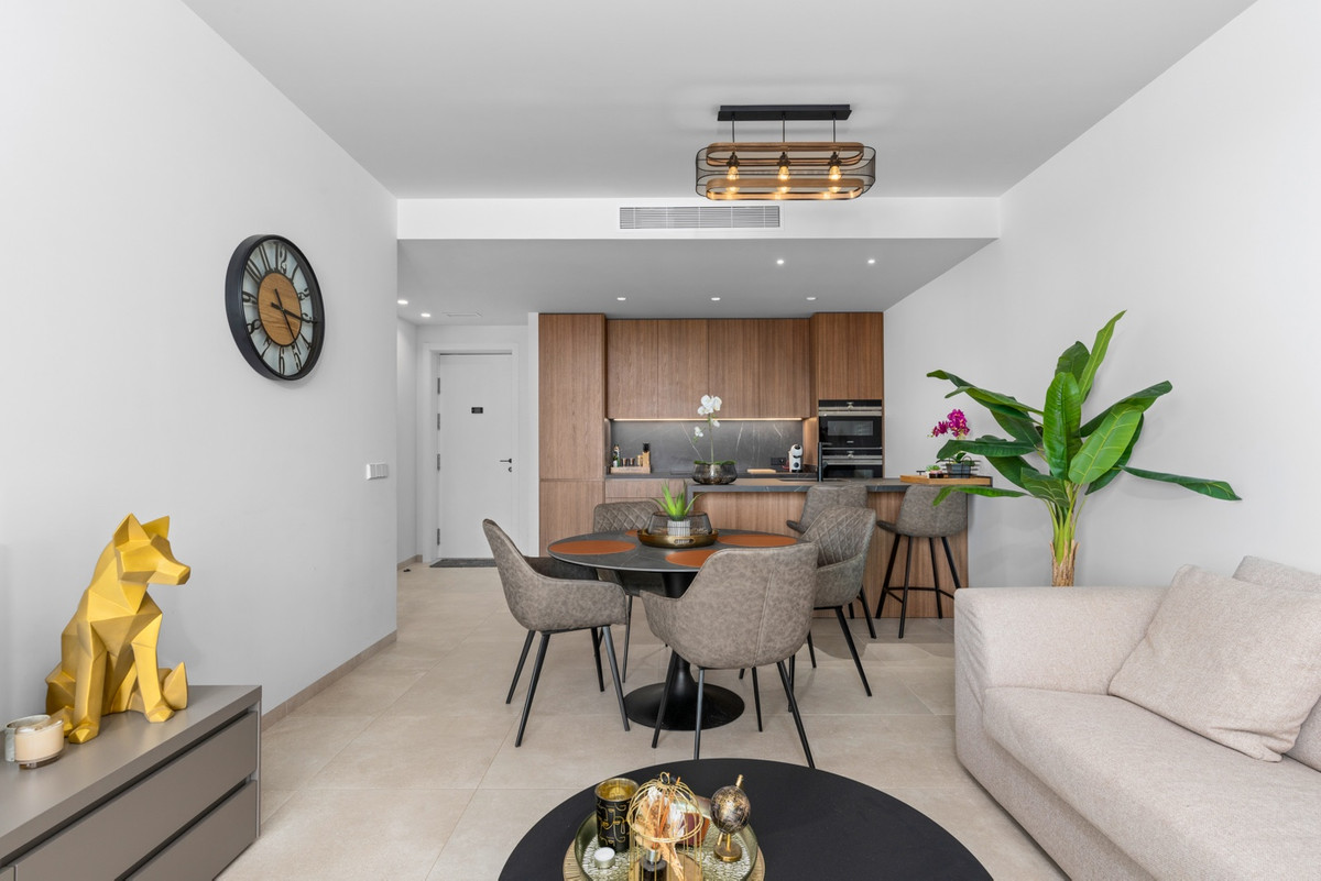 Se vende Apartamento Planta Media de 2 dormitorios en Costa Blanca, Alicante, España